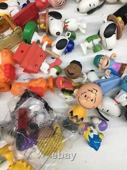 VTG Modern Mixed LOT 10 lbs Peanuts Snoopy Charlie Brown Toy Figures Happy Meal