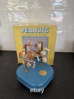 VTG Willitts Peanuts Porcelain Musical Figurine Carnival, Snoopy & Charlie Brown