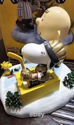 Vegas Golden Knights Peanuts Bobblehead Snoopy Charlie Brown Lmt Edt #4 Of 150