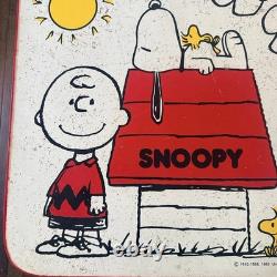 Vintage 1965 Peanuts Snoopy & Charlie Brown Children's Kids Table Mid-Century