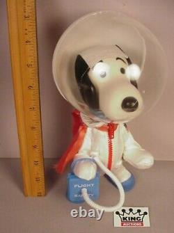 Vintage 1969 Snoopy Astronaut 10 plastic action figure Peanuts Gang Apollo ADP