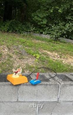 Vintage 1973 Mattel Vertibird Snoopy & His Flyin' Doghouse Charlie Brown Set