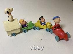 Vintage Charlie Brown Snoopy Linus Lucy 1952 Rubber Cars Orig Peanuts Schulz