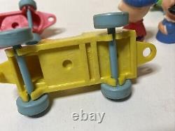 Vintage Charlie Brown Snoopy Linus Lucy 1952 Rubber Cars Orig Peanuts Schulz