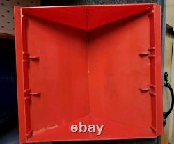 Vintage Cheinco Snoopy Dog House Lid Charlie Brown Metal Garbage Can, Circa 1970