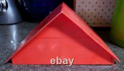 Vintage Cheinco Snoopy Dog House Lid Charlie Brown Metal Garbage Can, Circa 1970