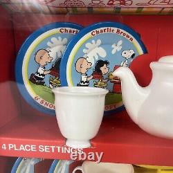 Vintage Peanuts Charlie Brown & Snoopy Tea Set. Ohio Art, 28 piece, Sealed NIB