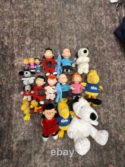 Vintage Peanuts Lot Plush/Toys including Knott's Berry Farm peanuts