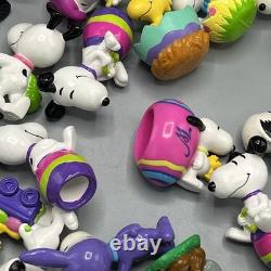 Vintage Peanuts Snoopy 2 Figurine Lot Of 43 United Feature