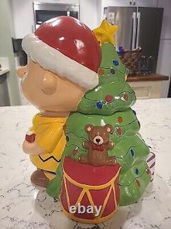 Vintage Peanuts Snoopy and Charlie Brown Christmas Cookie Jar RARE