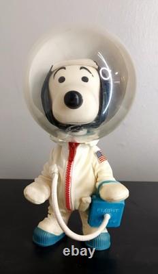 Vintage Retro Snoopy Astronaut 1969 United Features Syndicate READ DESCRIPTIN
