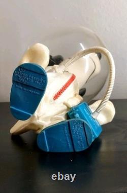 Vintage Retro Snoopy Astronaut 1969 United Features Syndicate READ DESCRIPTIN