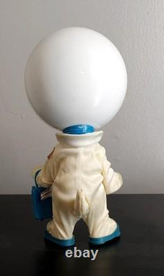 Vintage Retro Snoopy Astronaut 1969 United Features Syndicate READ DESCRIPTIN Vintage Retro Snoopy Astronaut 1969 United Features Syndicate READ DESCRIPTIN