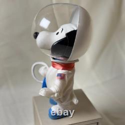 Vintage Retro Snoopy Astronaut 1969 with United Features Syndicate Box X-CLEAN