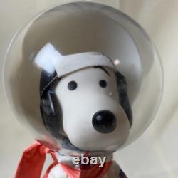 Vintage Retro Snoopy Astronaut 1969 with United Features Syndicate Box X-CLEAN