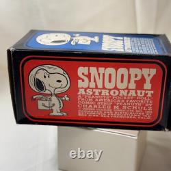 Vintage Retro Snoopy Astronaut 1969 with United Features Syndicate Box X-CLEAN