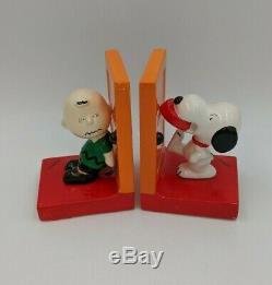 Vintage Schultz Peanuts Snoopy & Charlie Brown bookends, Japan