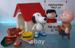 Vintage Snoopy Charlie Brown Lucy Woodstock 1950 1952 Peanuts RARE Characters VG