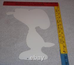 Vintage Snoopy Dog Peanuts Diecut 13 Metal Charles M Schulz Comic Tv Movie Sign