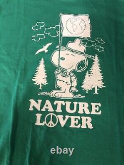 Vintage T Shirt Green Snoopy Nature Lover Peanuts Brand Size L Charlie Brown