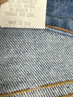 Vintage TOO CUTE Snoopy & Charlie Brown Denim Jeans 28x31 Levi's Peanuts RARE