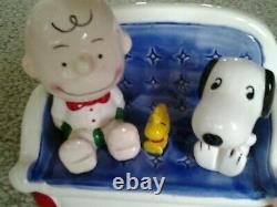 WILLITTS 1990 SNOOPY & CHARLIE BROWN on Couch 40th ANNIVERSARY MUSIC BOX FIGURE