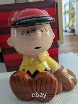 Westland Snoopy Bindage Charlie Brown Pottery Piggy Bank Figurine
