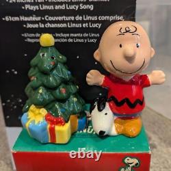 Westland snoopy charlie brown Vintage christmas salt & pepper shakers