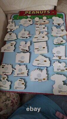 Willabee & Ward Peanuts Magnet Collection Board Snoopy Charlie Brown 23 Magnets