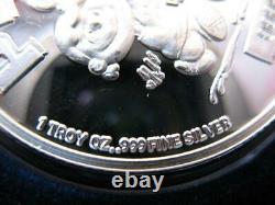 1 Oz. 999 Silver Peanuts Gang Charlie Brown, Snoopy, Lucy, Linus, Patty Coin+gold