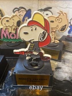 10 Snoopy et ses amis vintage : Linus, Charlie Brown, Woodstock, trophées Aviva