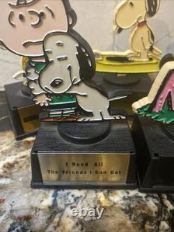 10 Snoopy et ses amis vintage : Linus, Charlie Brown, Woodstock, trophées Aviva