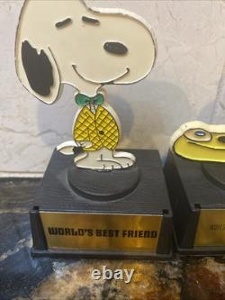 10 Snoopy et ses amis vintage : Linus, Charlie Brown, Woodstock, trophées Aviva