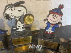 10 Snoopy et ses amis vintage : Linus, Charlie Brown, Woodstock, trophées Aviva