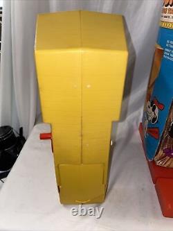 1975 Kenner Snoopy & Peanuts Drive-In Movie Theater Avec 7 Cartouches et Boîte