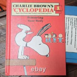 1981 avec la série complète CASE CHARLIE BROWN Cyclopedia Books 1-15 reliés vintage