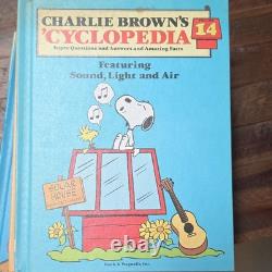 1981 avec la série complète CASE CHARLIE BROWN Cyclopedia Books 1-15 reliés vintage
