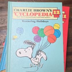 1981 avec la série complète CASE CHARLIE BROWN Cyclopedia Books 1-15 reliés vintage