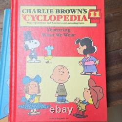 1981 avec la série complète CASE CHARLIE BROWN Cyclopedia Books 1-15 reliés vintage