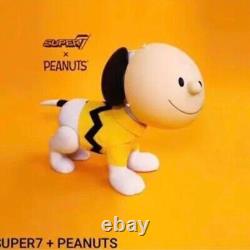 2019 Comic Con Limité Super7 Peanuts SNOOPY avec masque de CHARLIE BROWN non ouvert.