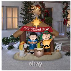 6' Gonflable de Noël LED Snoopy et Charlie Brown Scène de la Nativité de Noël