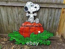 Arachide Charlie Brown Snoopy Caroler Arbre De Noël Halloween Grande Citrouille Lumière