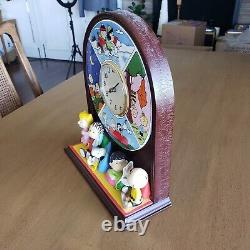 Arachides Snoopy Charlie Brown Quatre Saisons Horloge en Céramique Danbury Mint