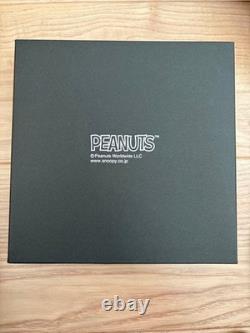 Assiette annuelle Peanuts 2025 collaboration ANA Snoopy Charlie Brown pilote