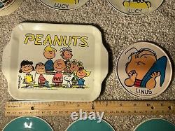 Assiettes en métal, plateau, tasses à thé et bouilloire Peanuts Snoopy personnages 1950-1966