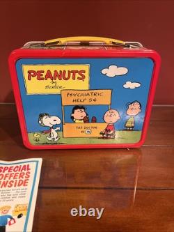 Boîte à lunch en métal Peanuts 1973 Charlie Brown Snoopy Aide psychiatrique avec thermos