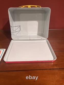 Boîte à lunch en métal Peanuts 1973 Charlie Brown Snoopy Aide psychiatrique avec thermos