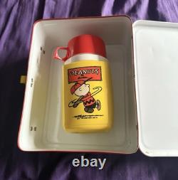 Boîte à lunch vintage Peanuts Charlie Brown Snoopy 1965 métal rouge rare AVEC thermos