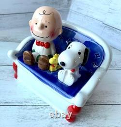 Boîte à musique vintage en céramique Willitts 1972 Snoopy 40e anniversaire Charlie Brown