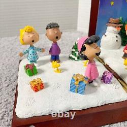 Boîte cadeau panoramique Joyeux Noël Charlie Brown de Danbury Mint, Très Rare.